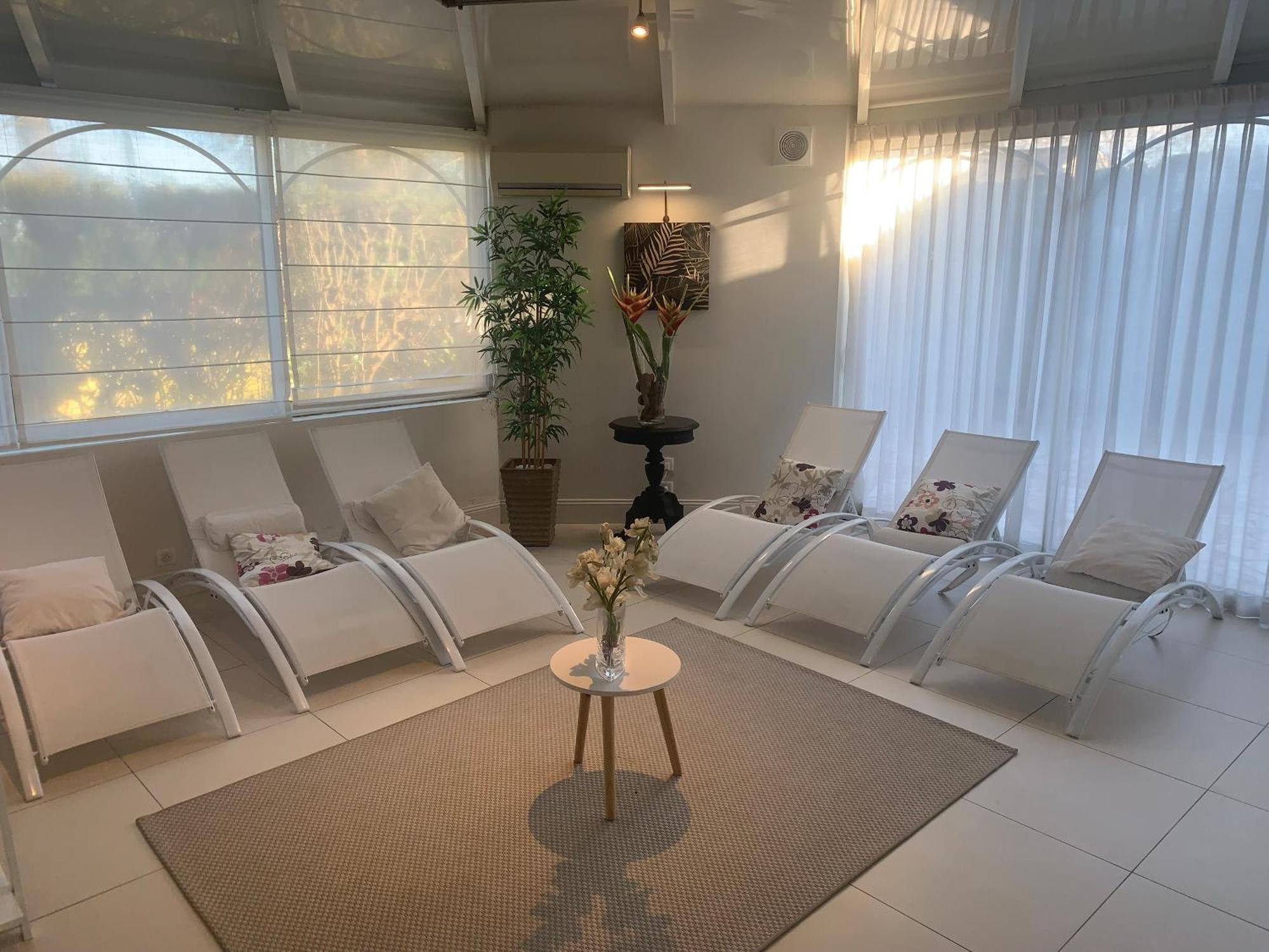 Les Criquets Hotel & Spa Blanquefort  Eksteriør billede