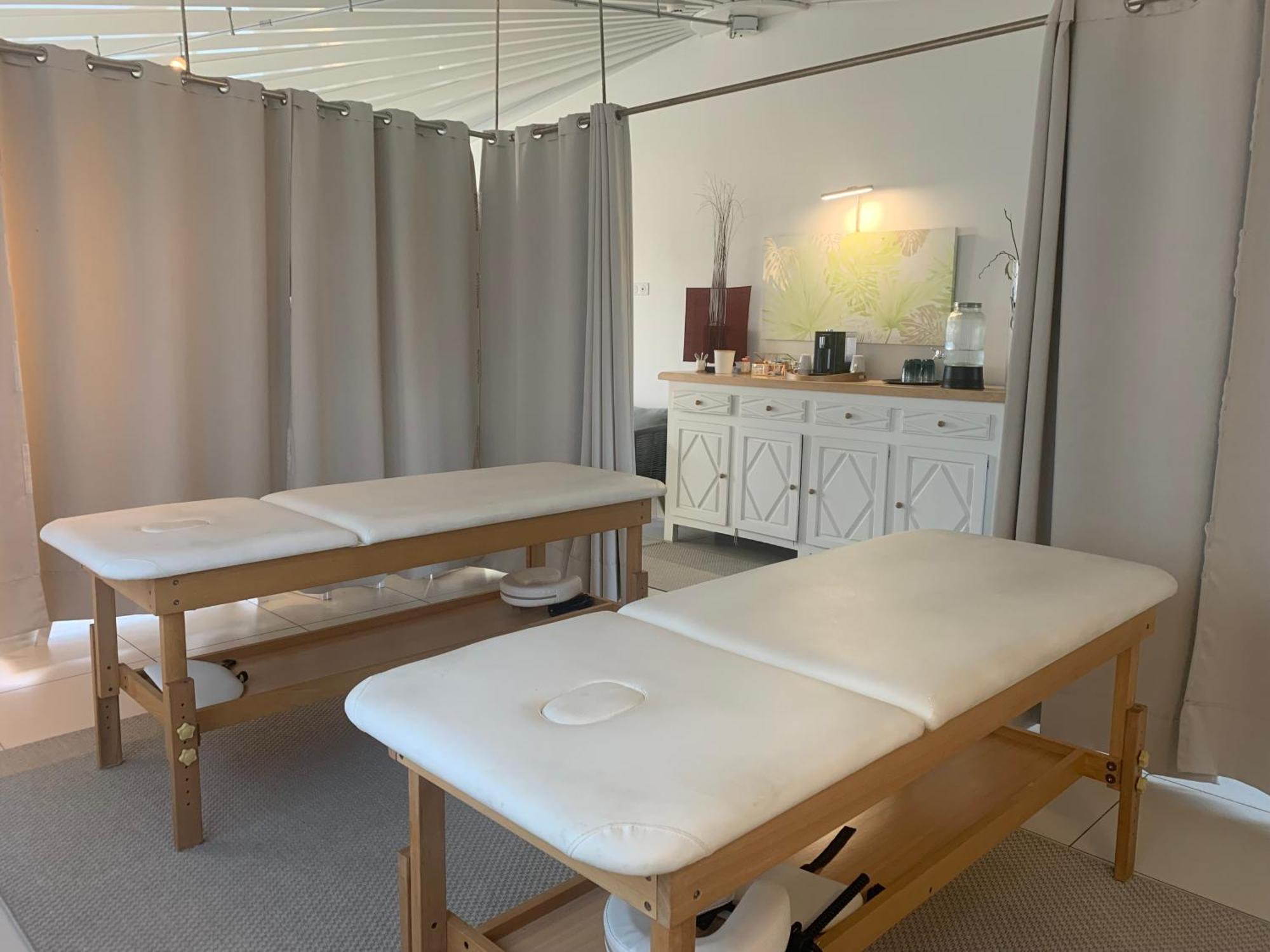 Les Criquets Hotel & Spa Blanquefort  Eksteriør billede