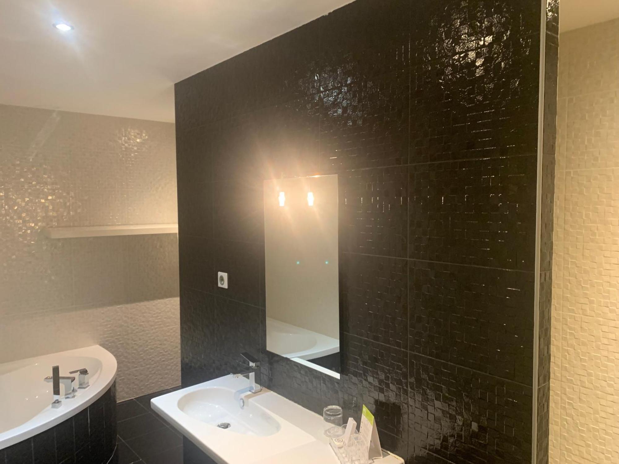 Les Criquets Hotel & Spa Blanquefort  Eksteriør billede
