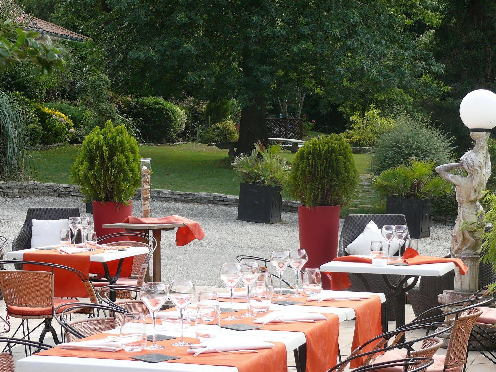 Les Criquets Hotel & Spa Blanquefort  Eksteriør billede